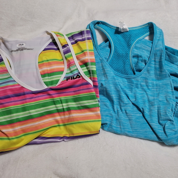 Tops Medium Lot Of 7 Activewear Tops Tanks Gym Yoga Tech Run Workout Danskin - Picture 2 of 4